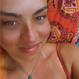 Meet your Posher, Janaina